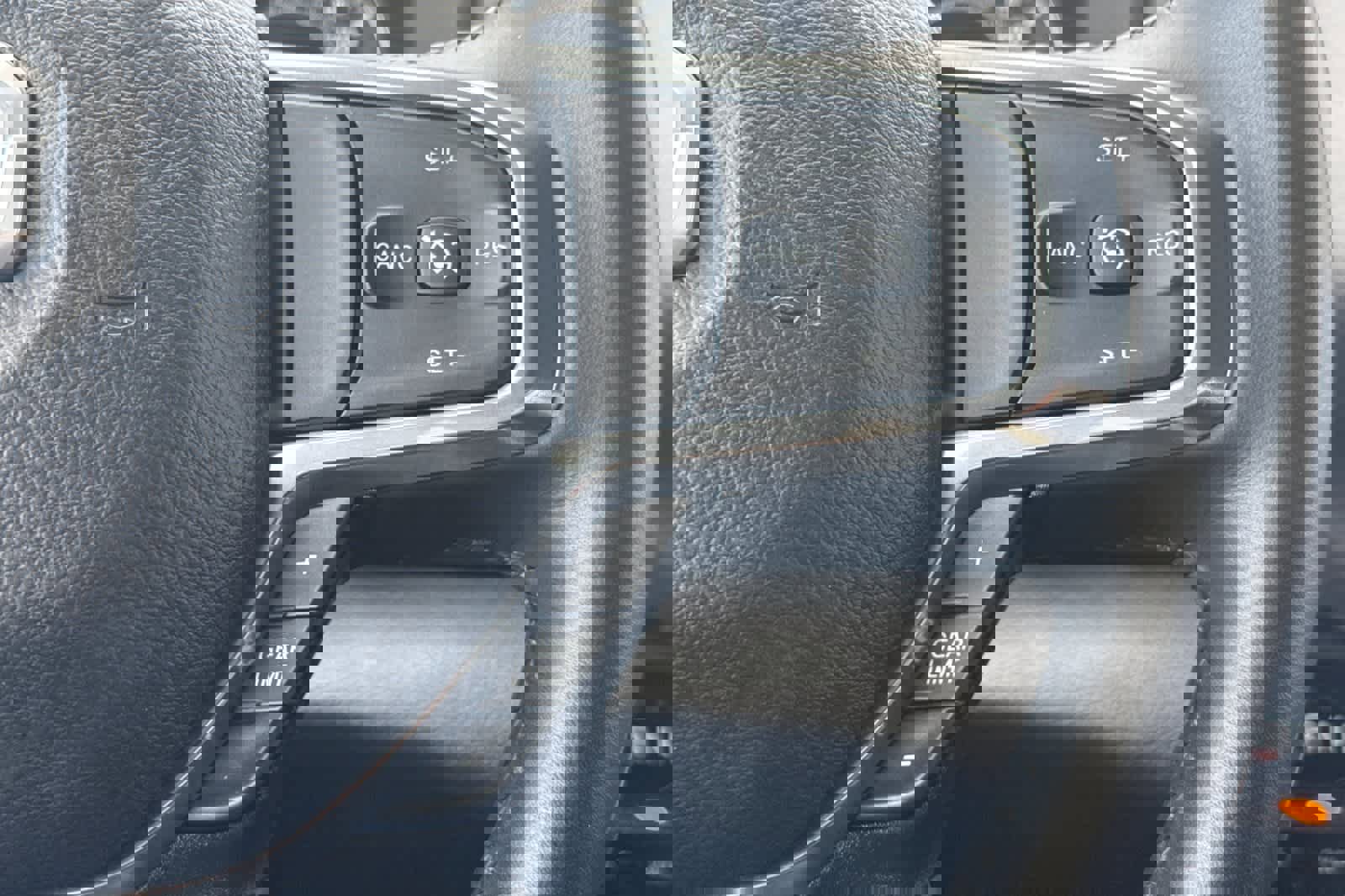 Used 2024 RAM 1500 Laramie image 27