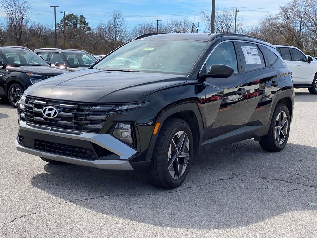 Certified 2025 Hyundai Tucson SEL AWD/4WD image 3