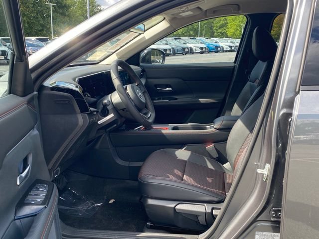 New 2026 Nissan Kicks SR w/ Cold Weather Package AWD/4WD image 15