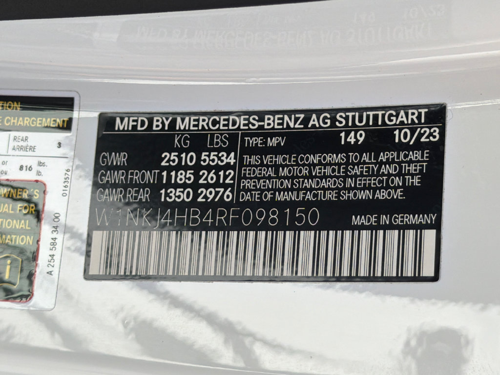 Used 2024 Mercedes-Benz GLC 300 4MATIC image 33