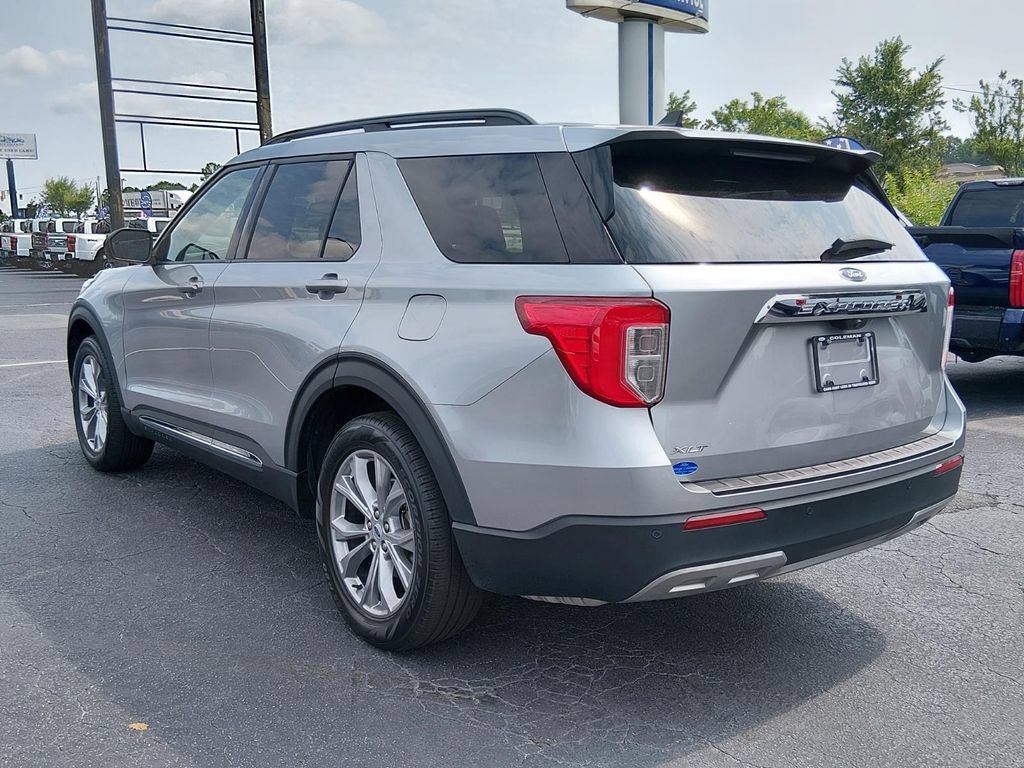 Certified 2023 Ford Explorer XLT w/ Equipment Group 202A RWD image 6