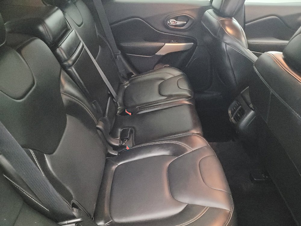 Used 2018 Jeep Cherokee Limited image 19