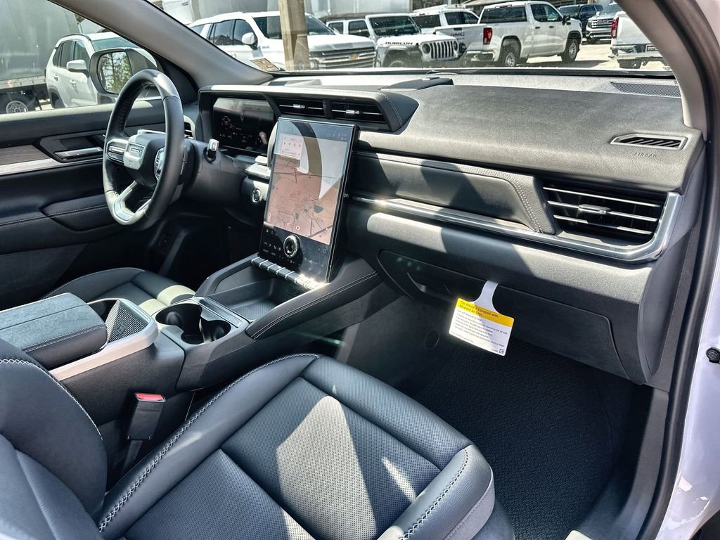 Certified 2026 GMC Terrain Denali image 28