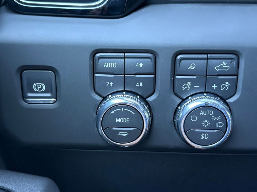 New 2026 GMC Sierra 2500 AT4 w/ AT4 Premium Plus Package image 36