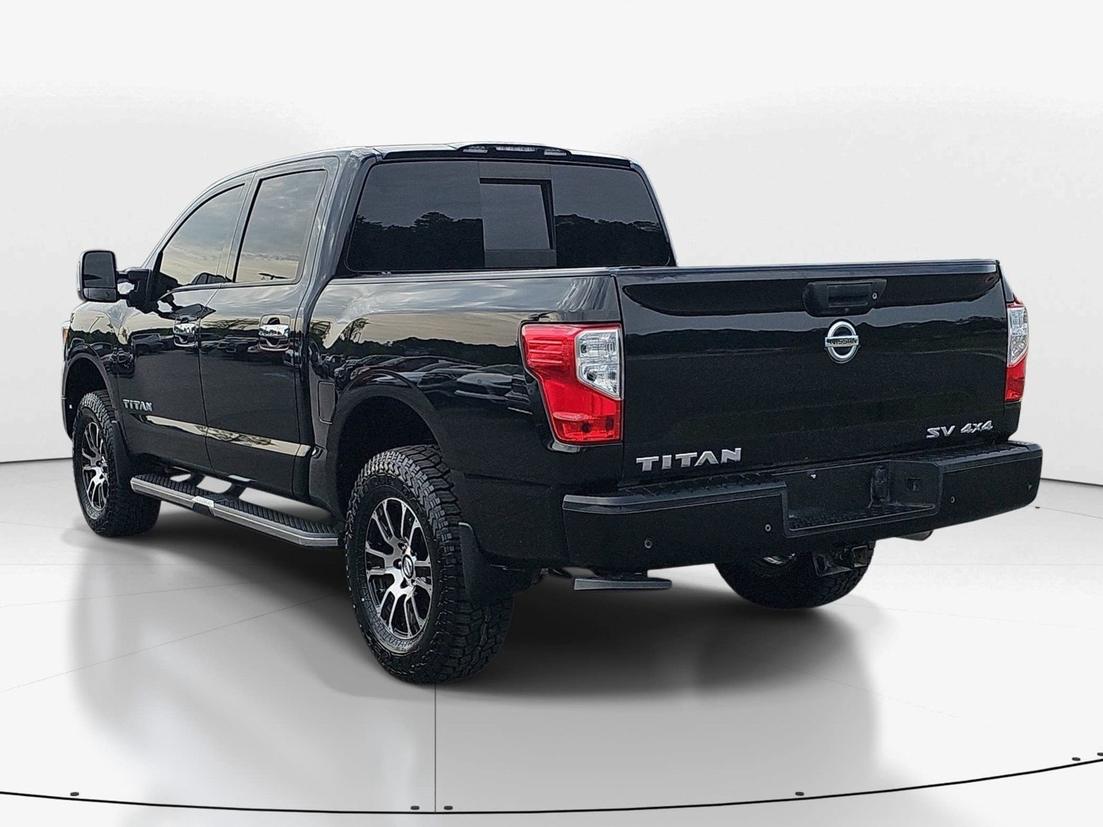 Used 2021 Nissan Titan SV w/ SV Convenience Package AWD/4WD image 6