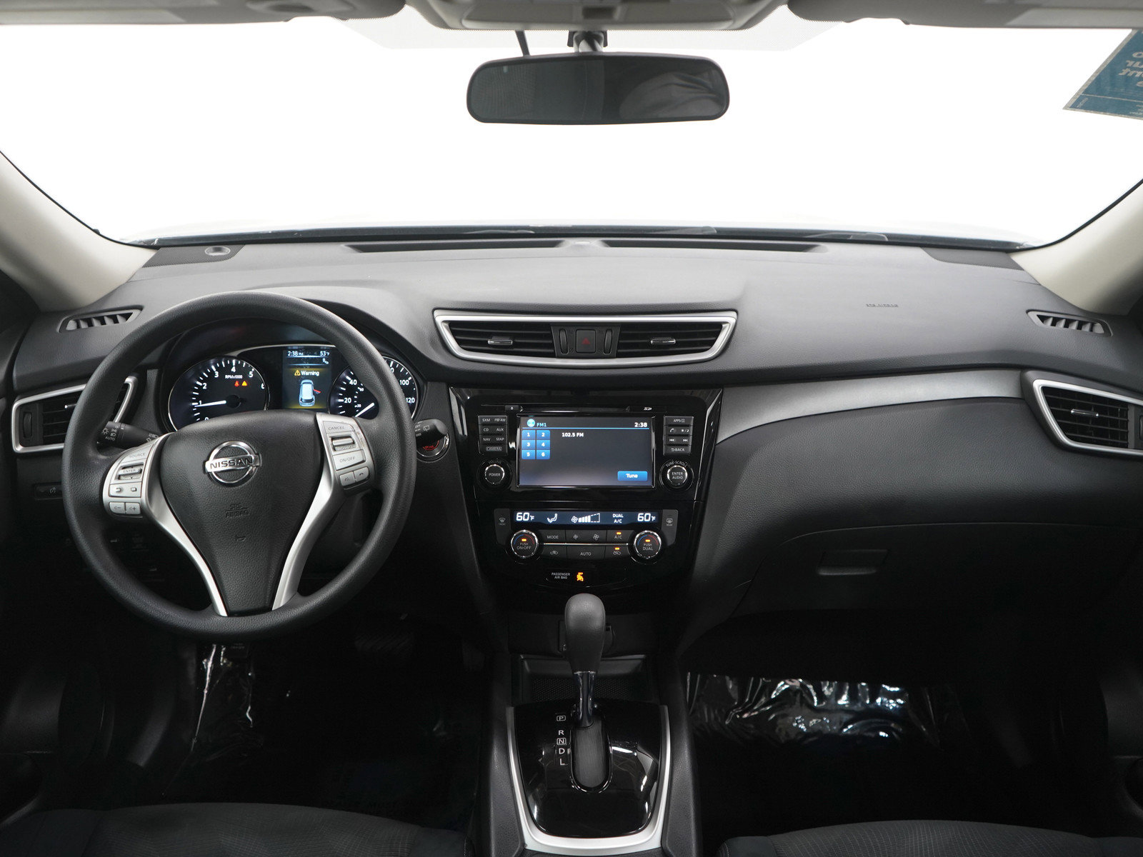 Used 2016 Nissan Rogue SV w/ SV Premium Package AWD/4WD image 13