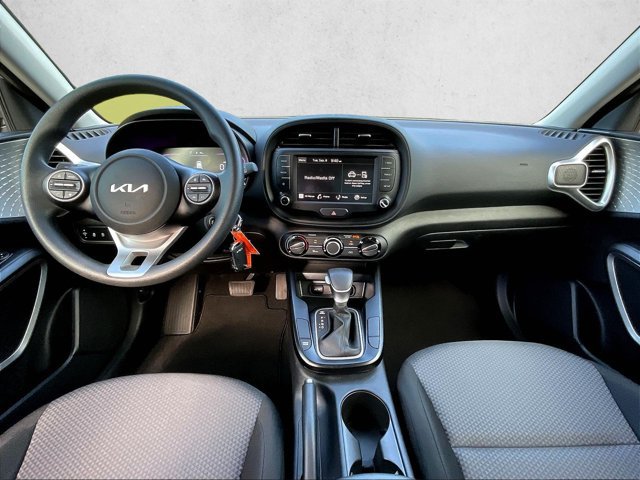 Used 2025 Kia Soul LX FWD image 15