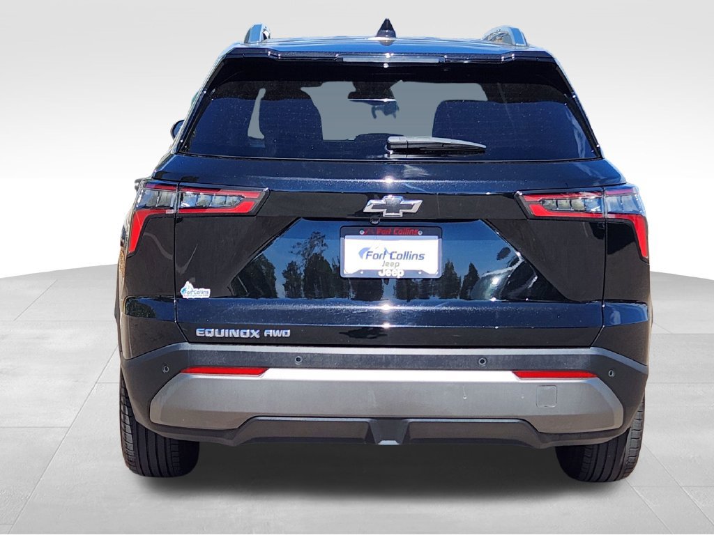Used 2025 Chevrolet Equinox LT AWD/4WD image 7
