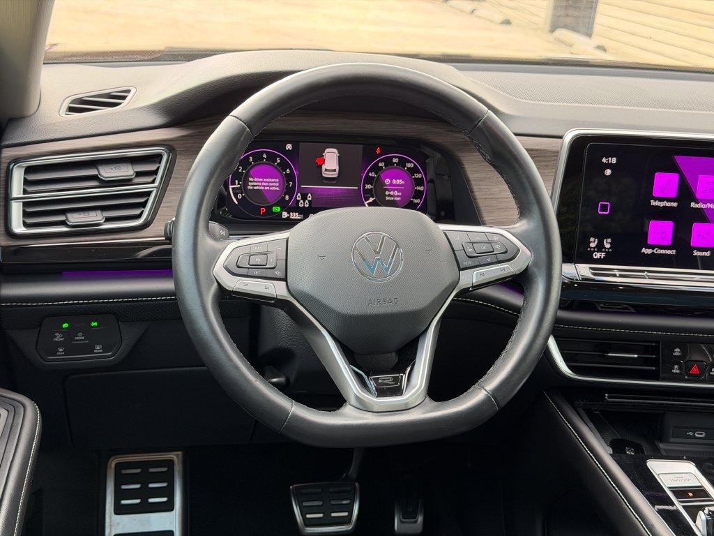 Certified 2024 Volkswagen Atlas SEL Premium R-Line AWD/4WD image 16