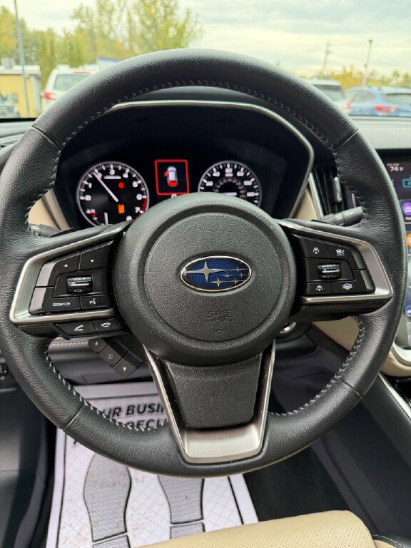 Used 2021 Subaru Outback Limited image 8