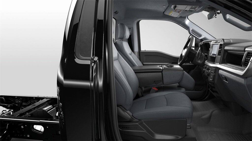 New 2026 Ford F550 4x4 Regular Cab Super Duty image 6