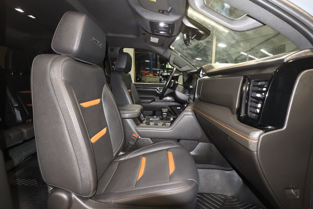 Used 2024 GMC Sierra 1500 AT4 w/ Technology Package AWD/4WD image 29