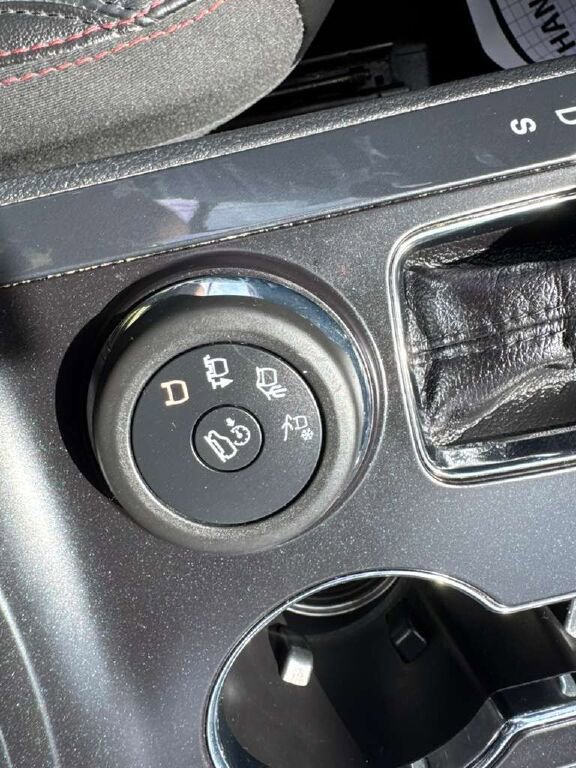 Used 2017 Ford Explorer Sport w/ Equipment Group 401A AWD/4WD image 23