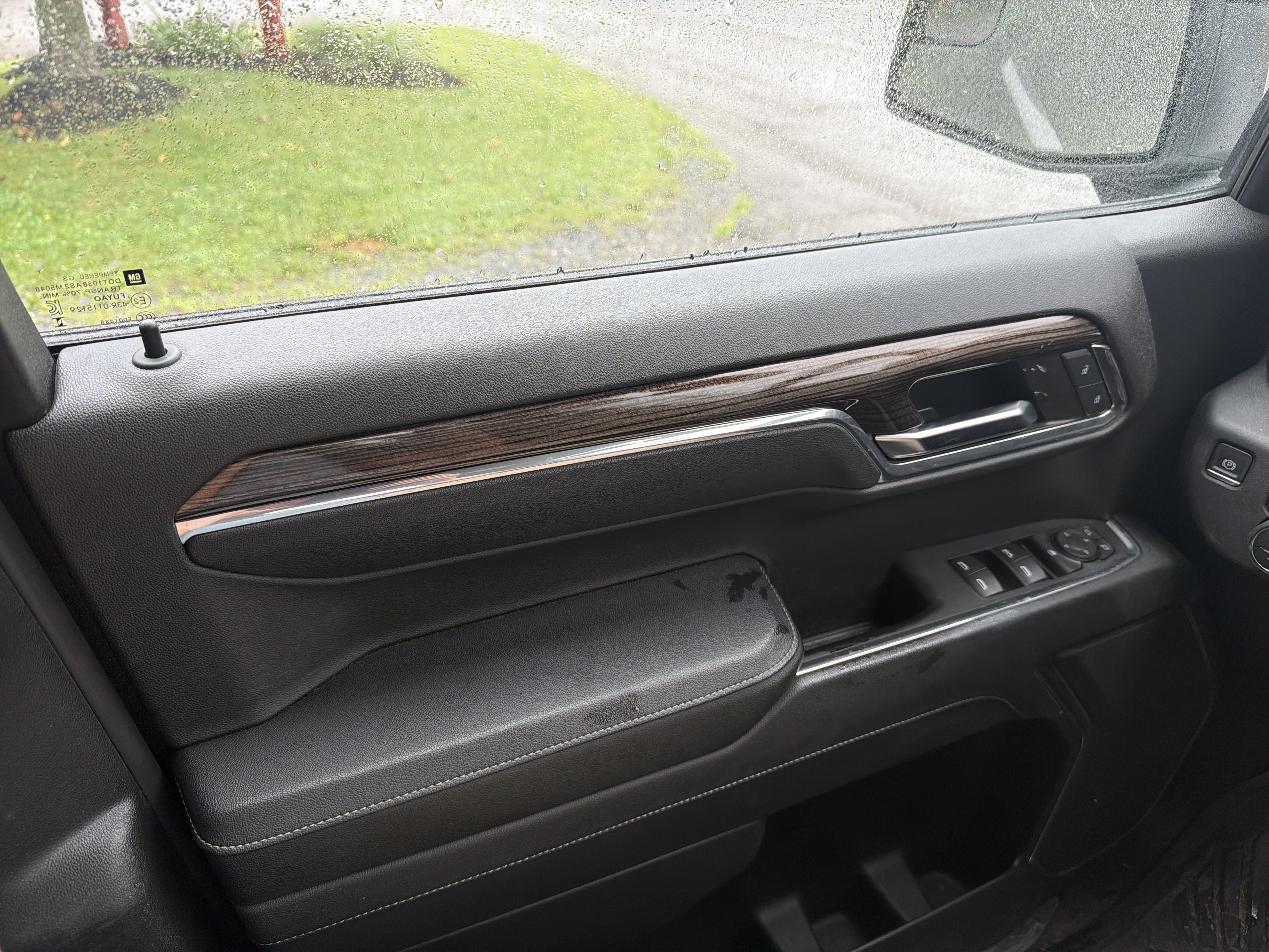 Used 2023 Chevrolet Silverado 1500 RST AWD/4WD image 16
