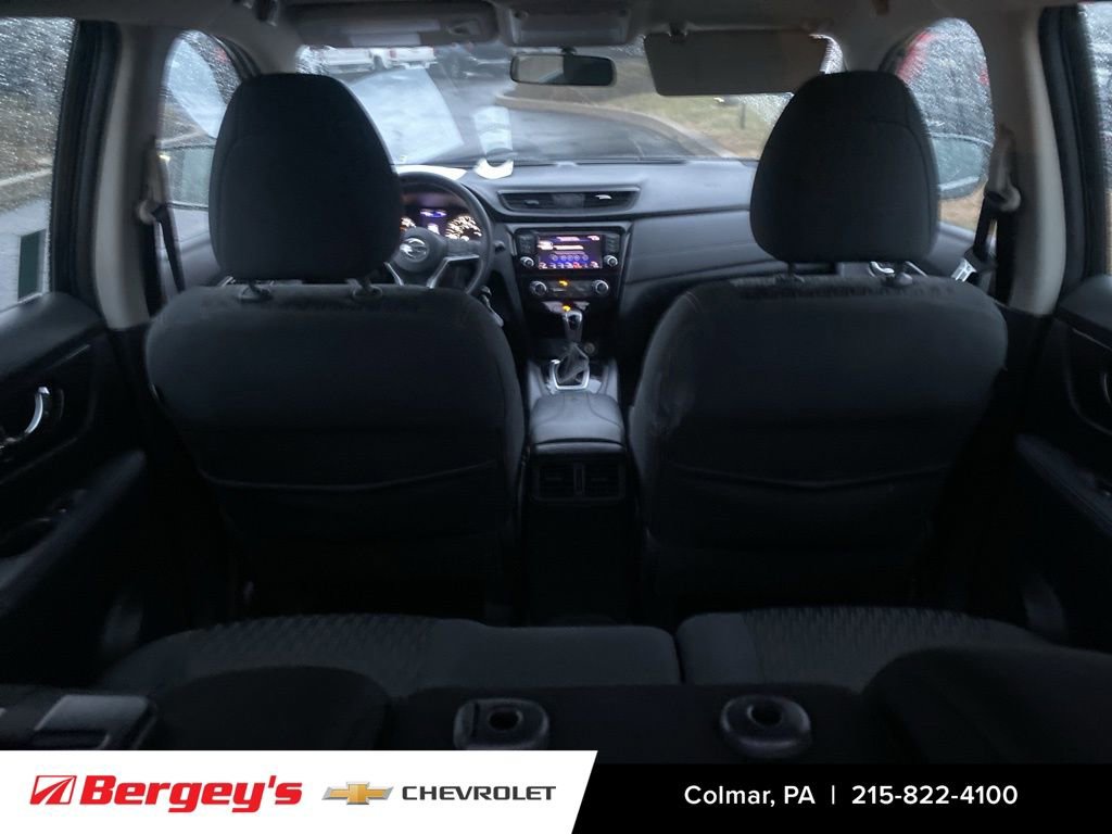 Used 2018 Nissan Rogue S image 24