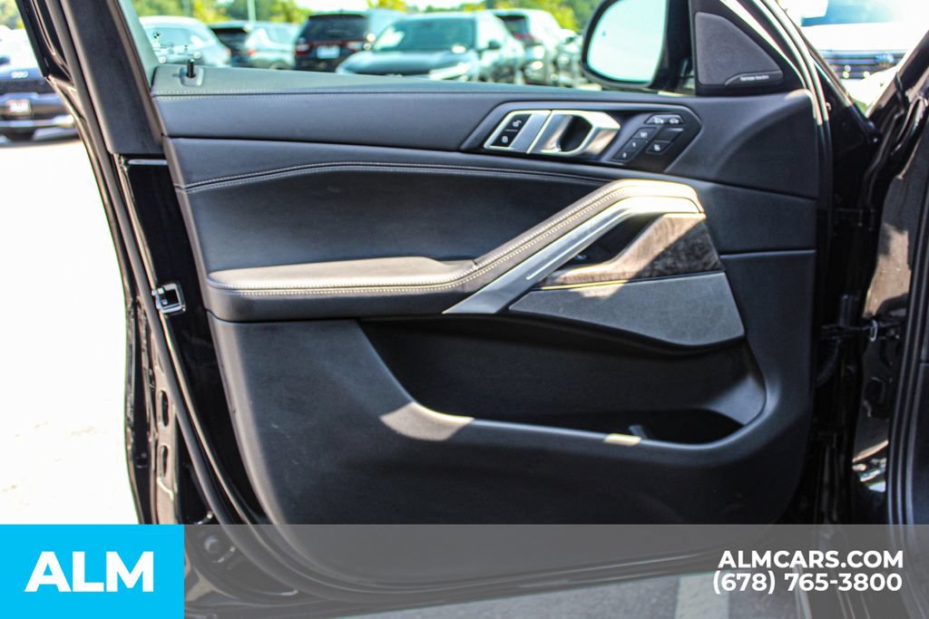 Used 2024 BMW X6 M60i AWD/4WD image 37