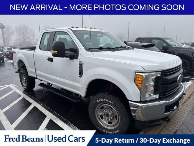Used 2017 Ford F350 XL image 1