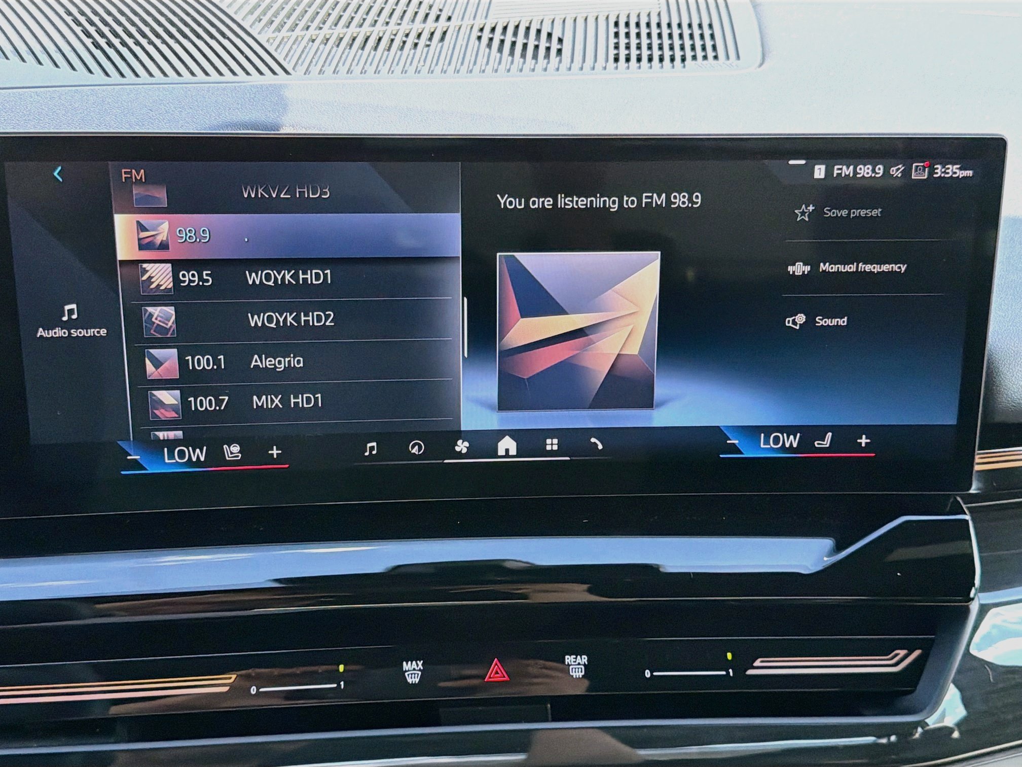 Used 2025 BMW 530i RWD image 31