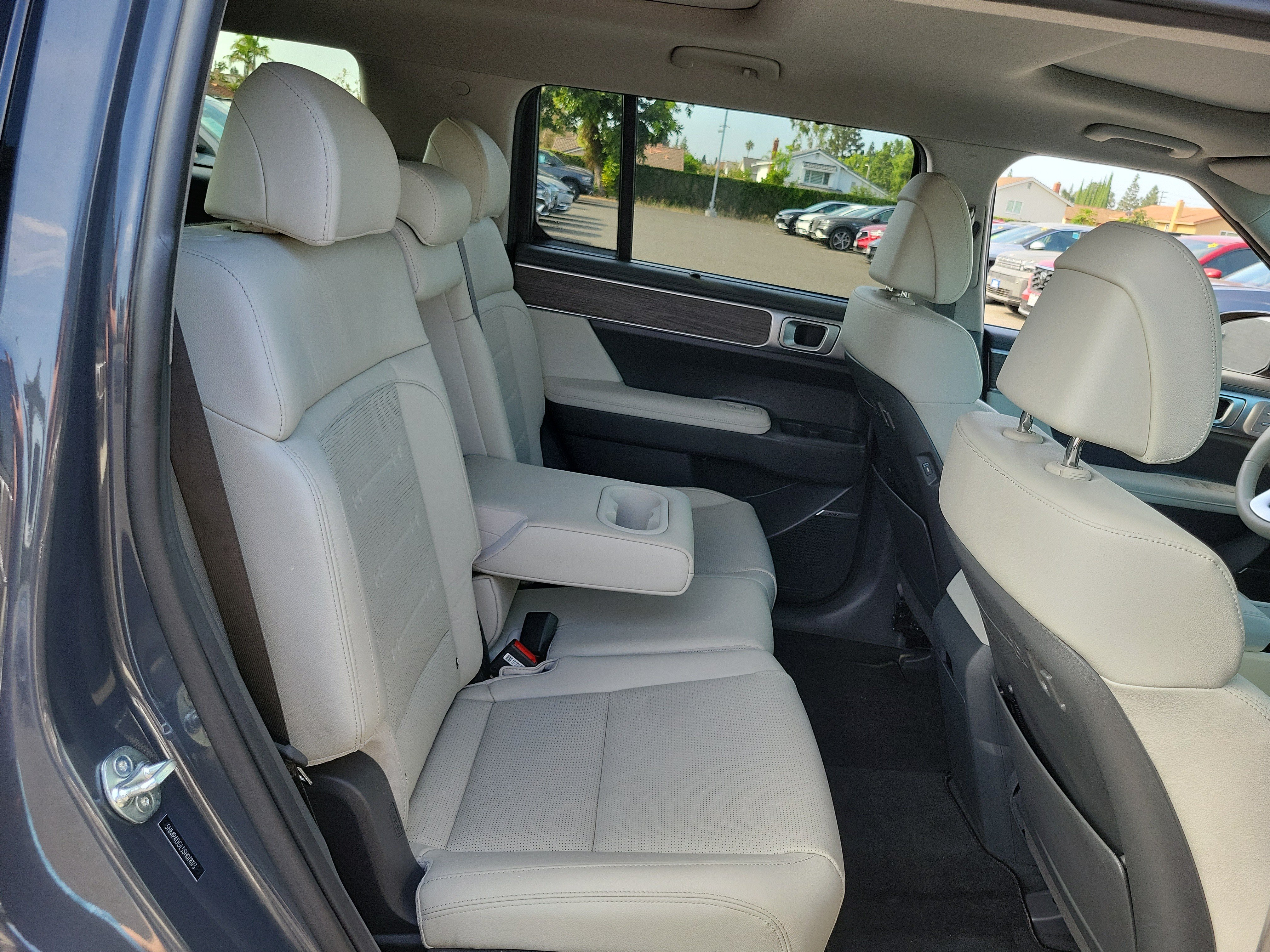 Certified 2025 Hyundai Santa Fe Limited AWD/4WD image 24