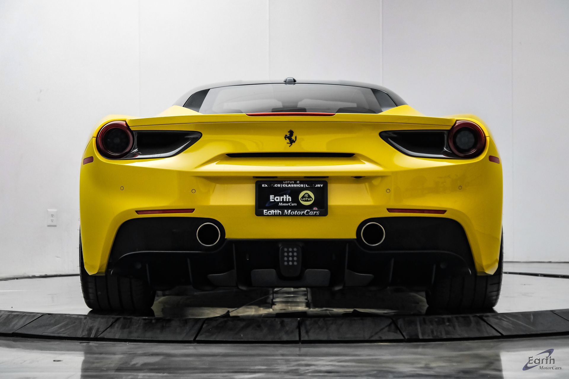 Used 2019 Ferrari 488 GTB RWD image 15