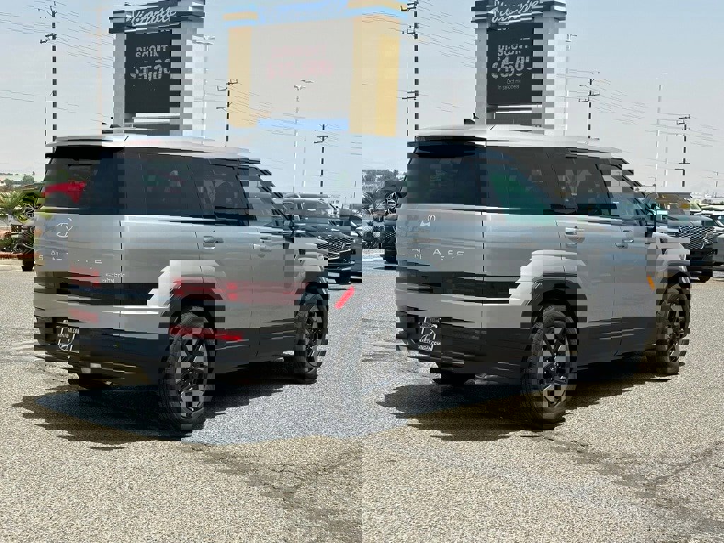 New 2026 Hyundai Santa Fe SE image 6