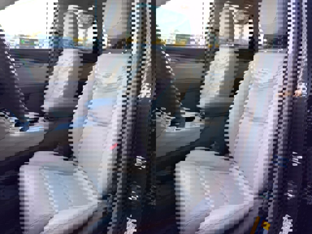 Used 2017 Cadillac XT5 Luxury w/ Driver Awareness Package image 15