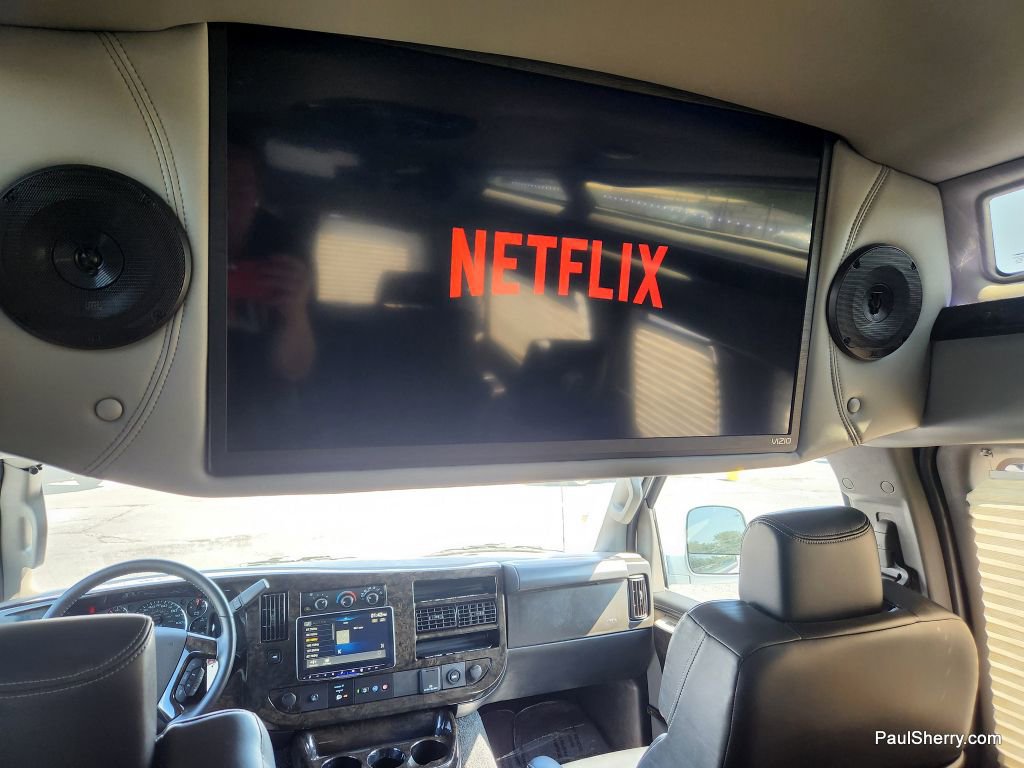 Used 2023 Chevrolet Express 2500 image 56