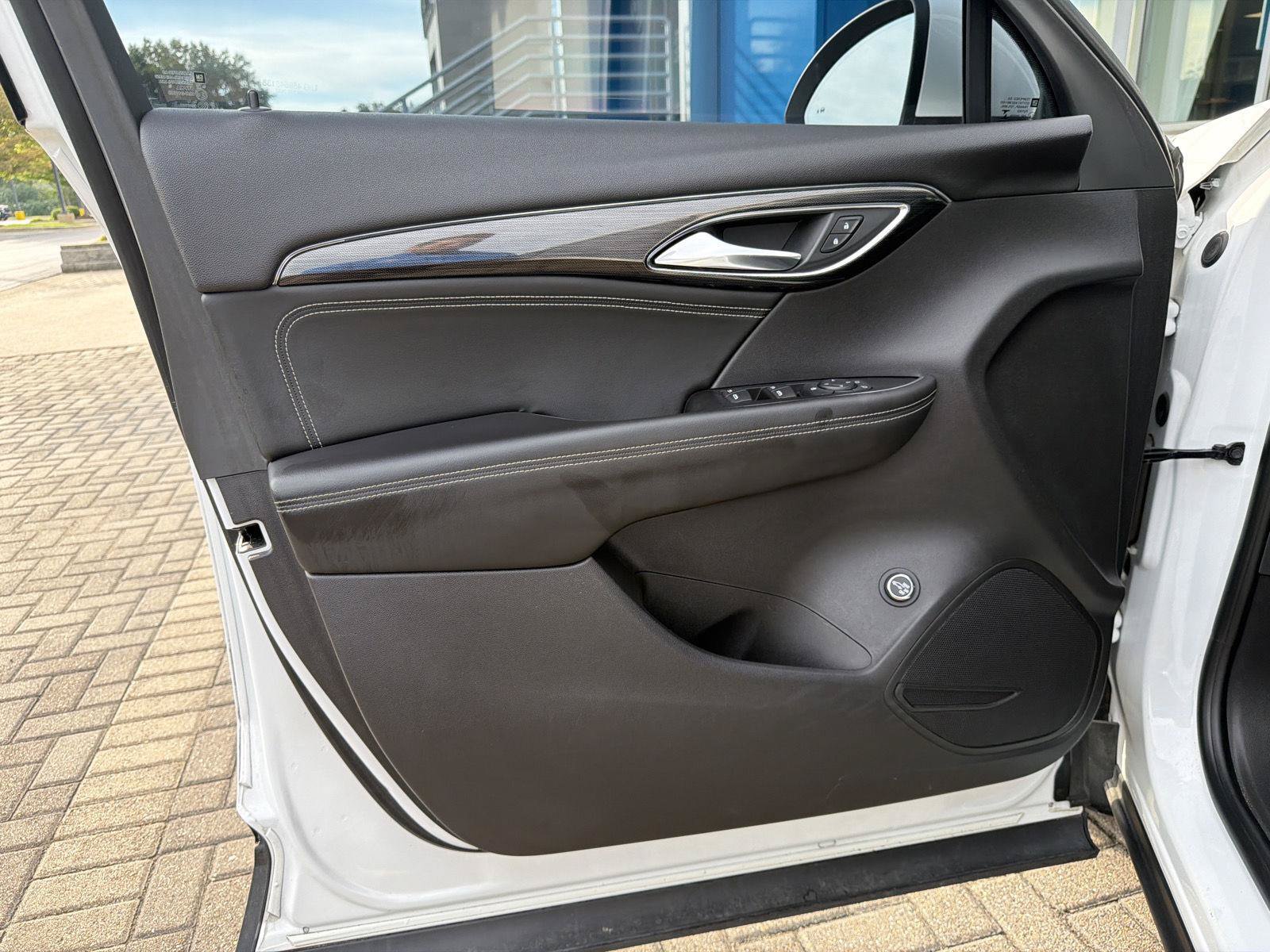 Used 2021 Buick Envision Preferred FWD image 11