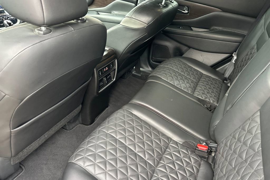 Used 2022 Nissan Murano Platinum w/ Cargo Package image 12