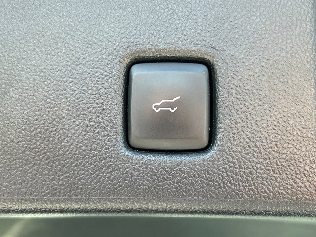 Used 2025 Ford Escape ST-Line Select AWD/4WD image 51