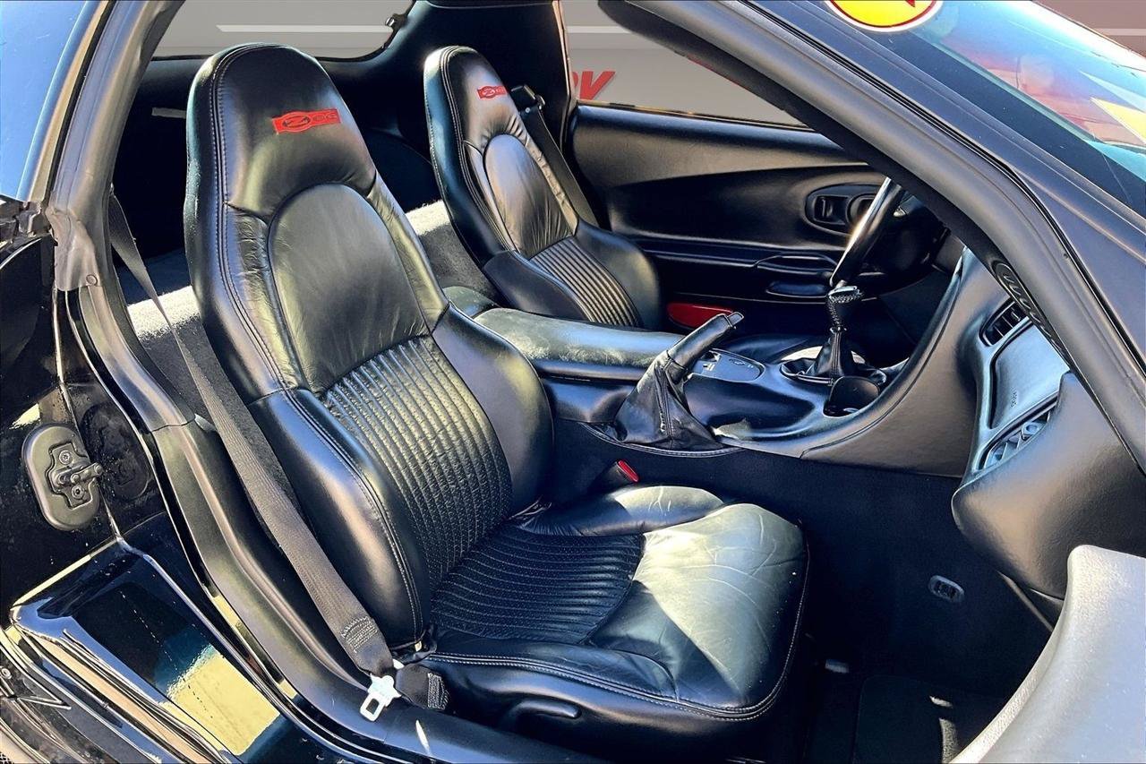 Used 2002 Chevrolet Corvette Z06 w/ Memory Pkg RWD image 29