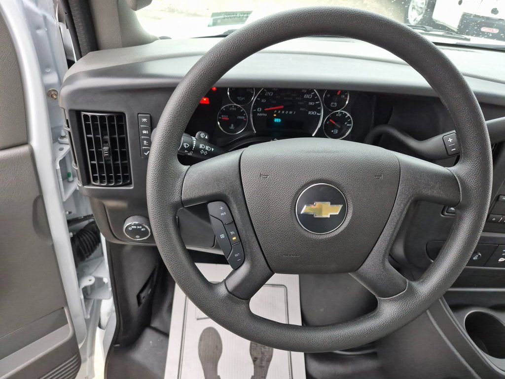 New 2025 Chevrolet Express 3500 w/ Power Convenience Package image 15