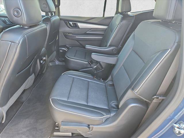 Used 2025 Buick Enclave Preferred FWD image 17
