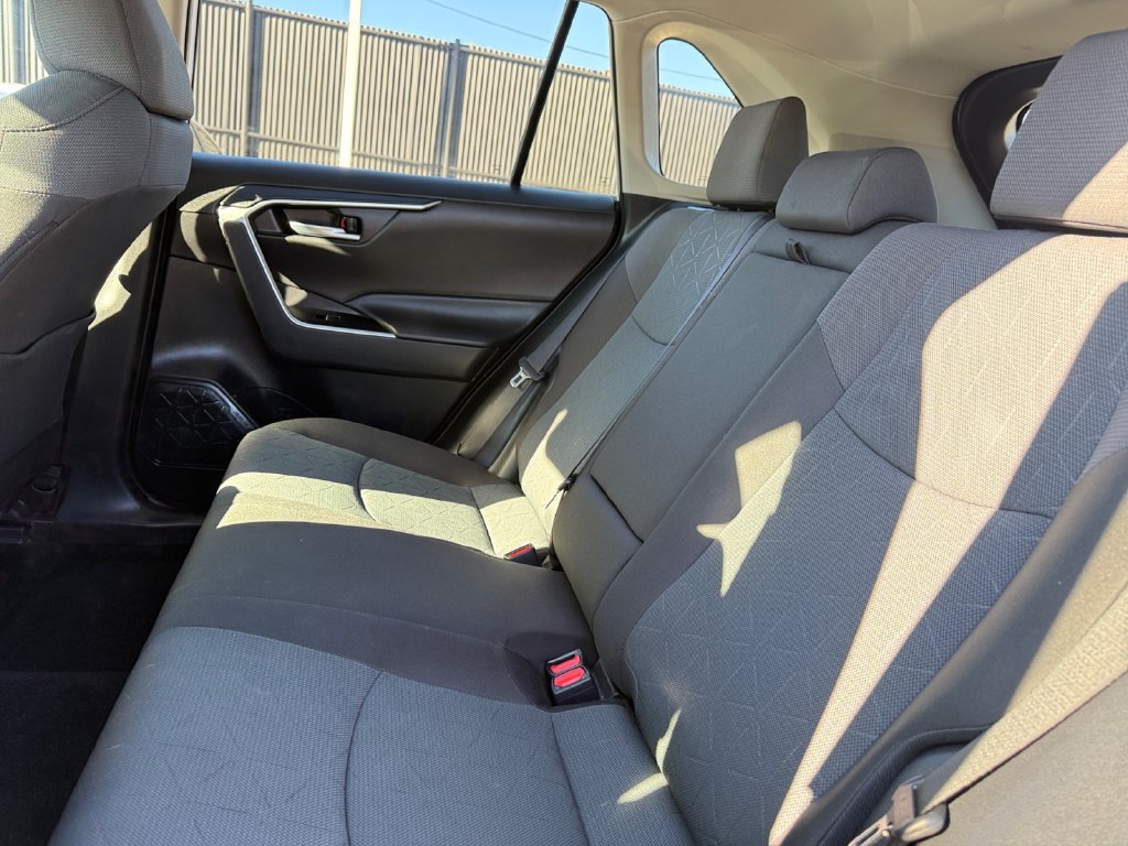 Certified 2025 Toyota RAV4 XLE AWD/4WD image 25