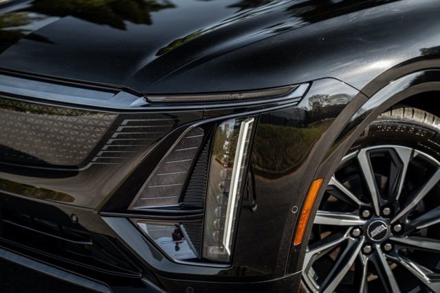 Used 2024 Cadillac Lyriq Tech image 4