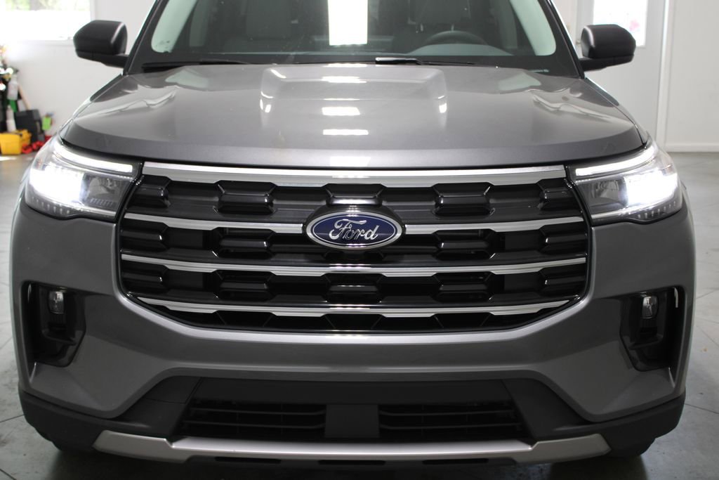 New 2026 Ford Explorer Active RWD image 53