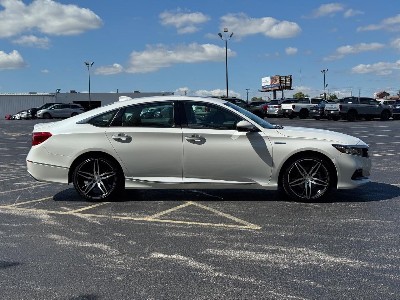 Certified 2022 Honda Accord Touring image 2