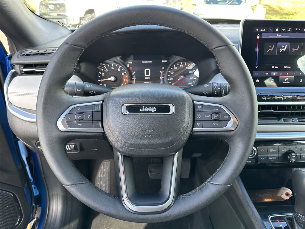 Used 2024 Jeep Compass Limited image 11