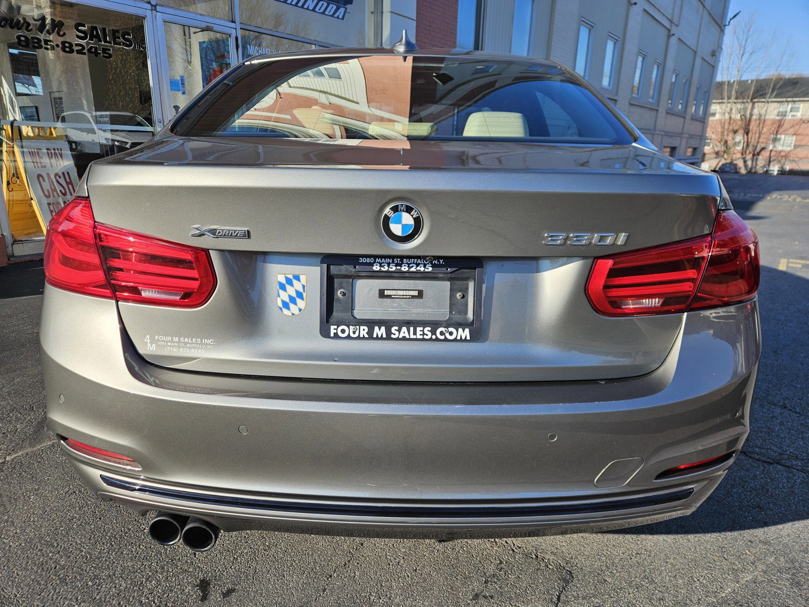 Used 2018 BMW 330i xDrive Sedan w/ Premium Package AWD/4WD image 5