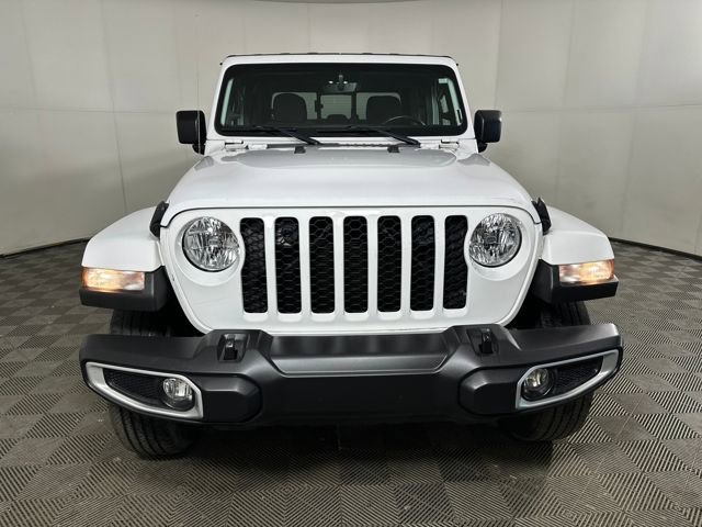 Used 2022 Jeep Gladiator Sport image 8