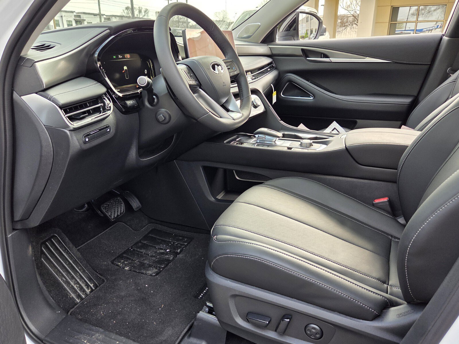 New 2026 INFINITI QX60 Luxe w/ Cargo Package image 13