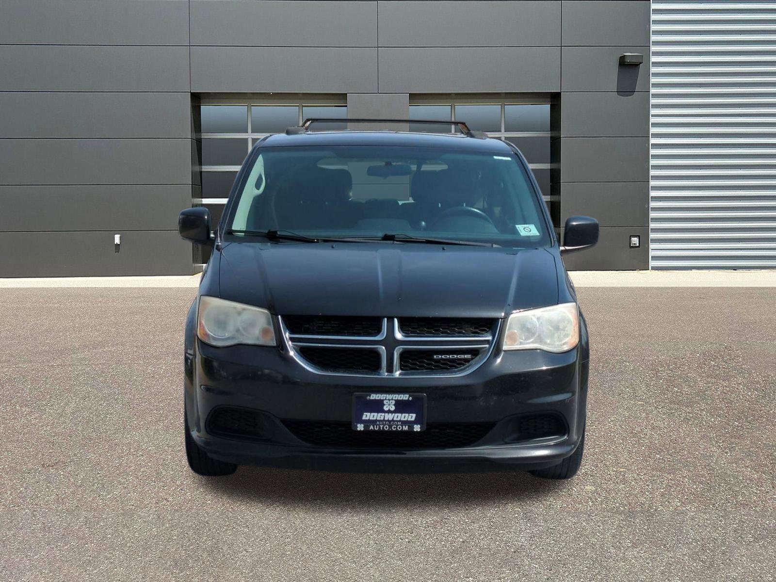 Used 2012 Dodge Grand Caravan SXT image 2