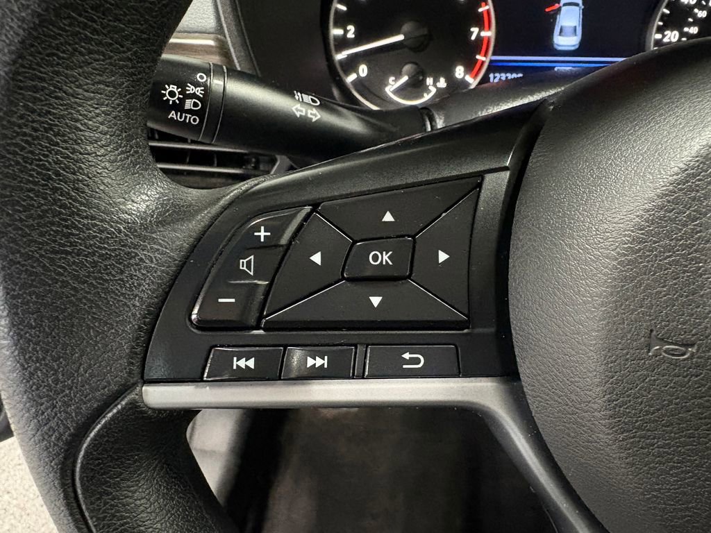 Used 2023 Nissan Altima 2.5 SV image 20