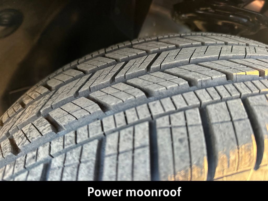 New 2026 Volkswagen Taos SEL image 11