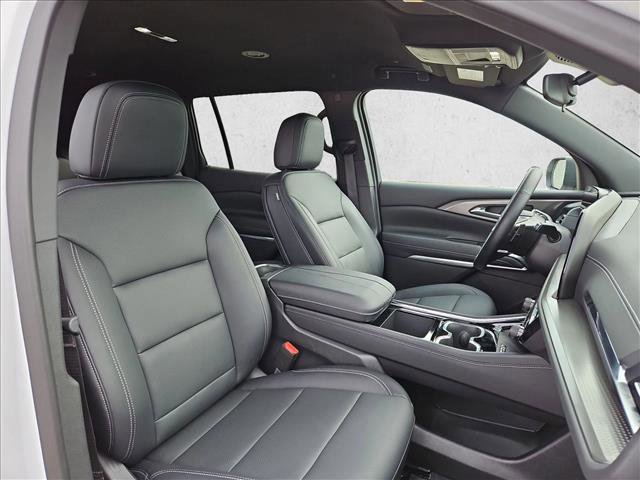Used 2026 Chevrolet Traverse LT FWD image 22