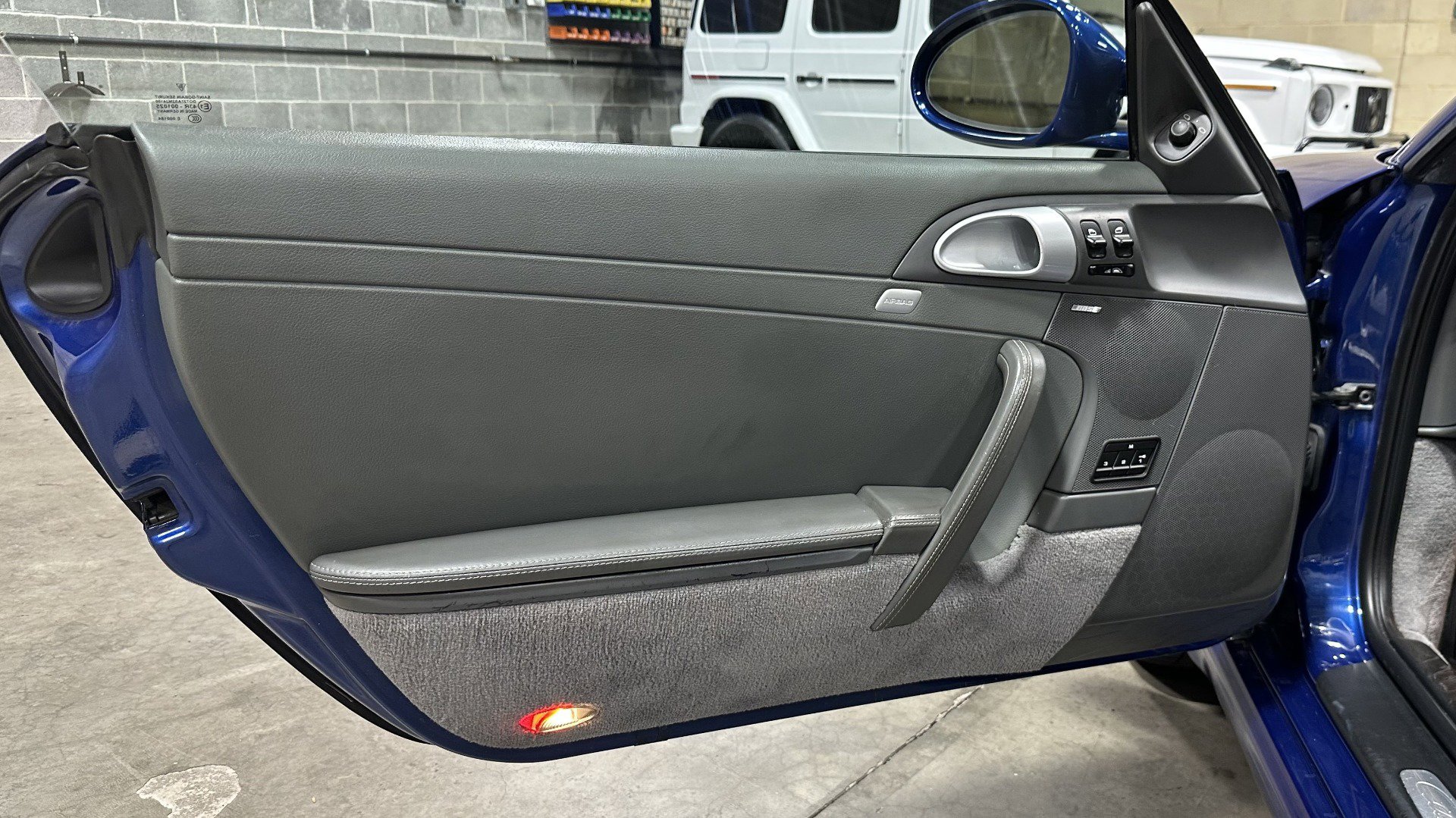 Used 2009 Porsche 911 Carrera S image 25