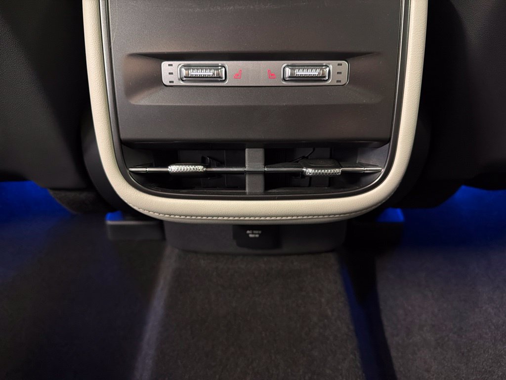 New 2026 Lincoln Nautilus Reserve AWD/4WD image 38