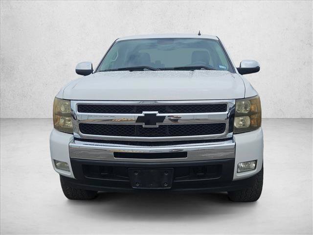 Used 2011 Chevrolet Silverado 1500 LT w/ Texas Edition RWD image 2