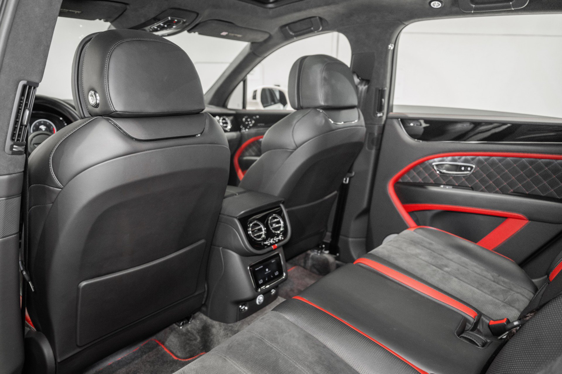 Used 2021 Bentley Bentayga Speed image 22