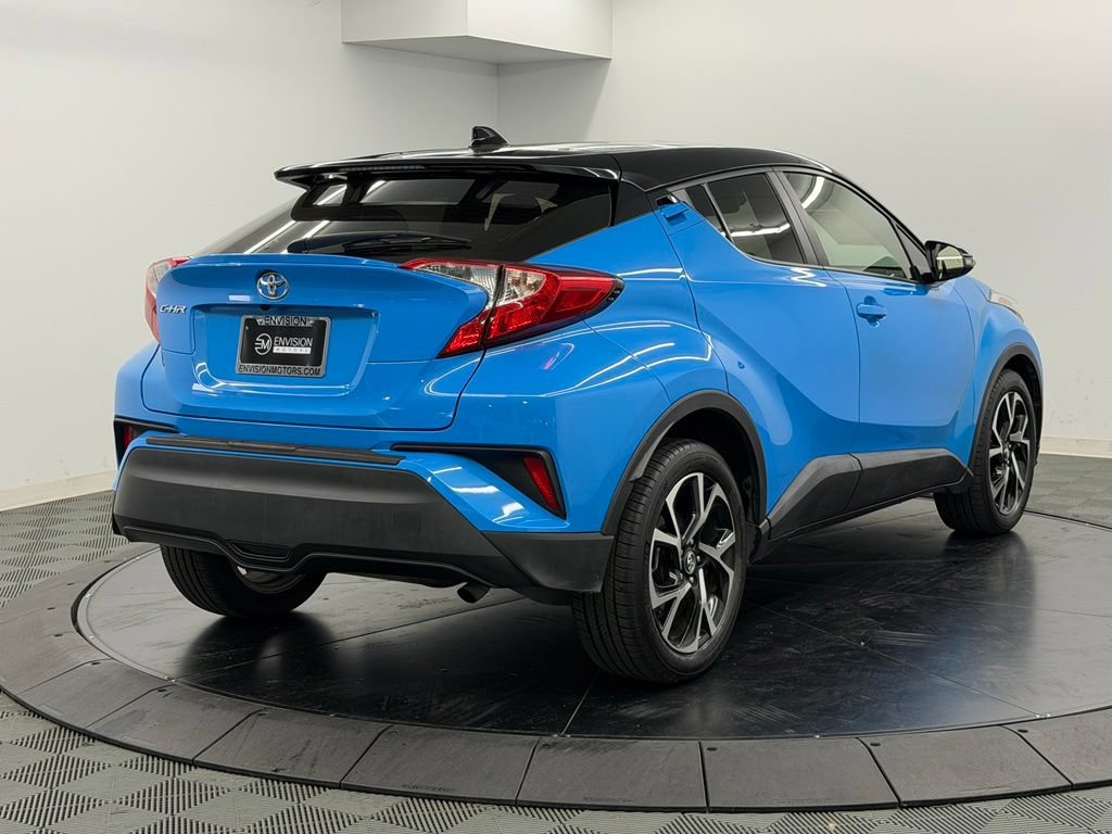 Used 2019 Toyota C-HR XLE FWD image 10